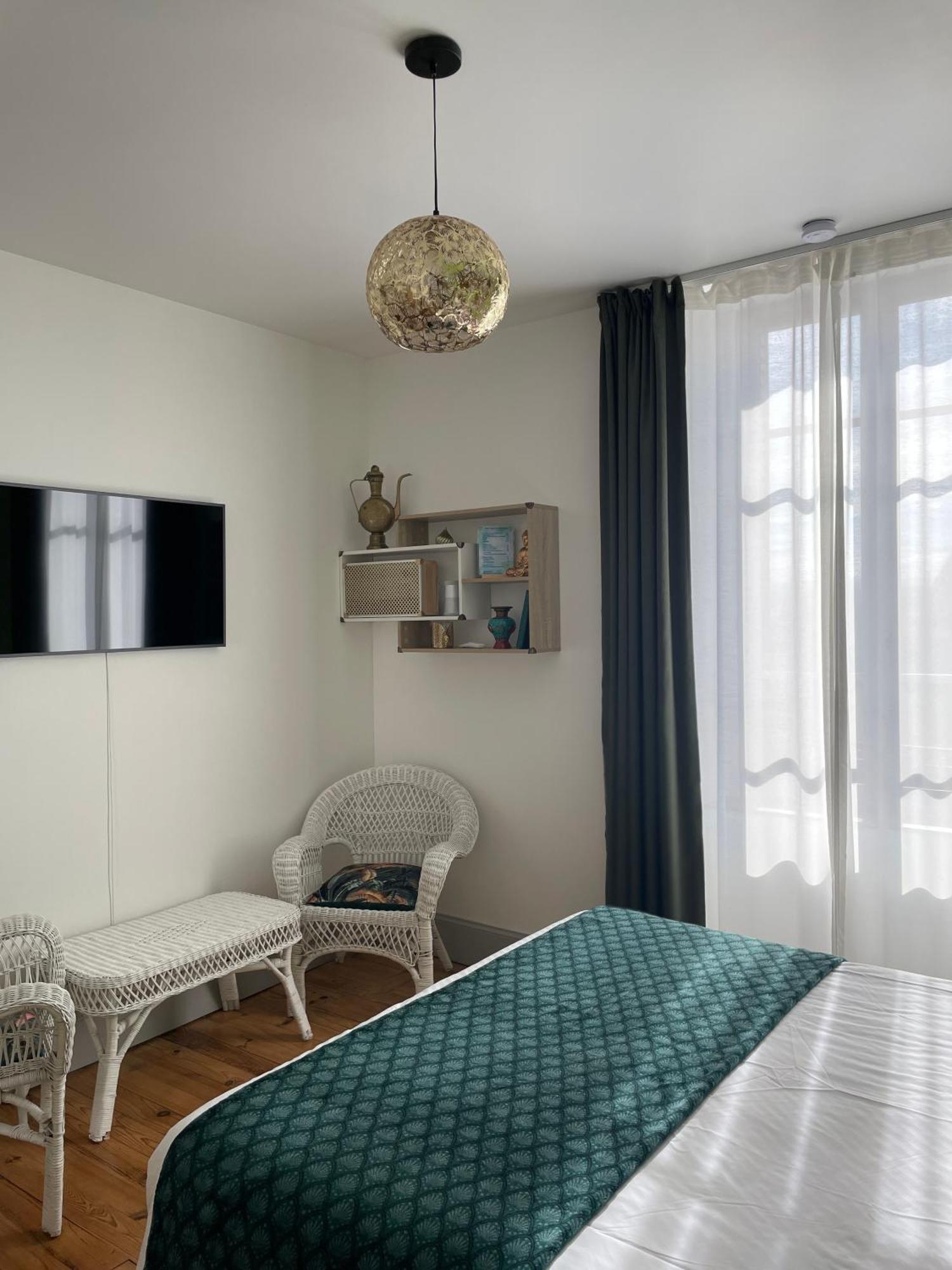Mas Terre Chambres D'Hotes Lezoux Ngoại thất bức ảnh