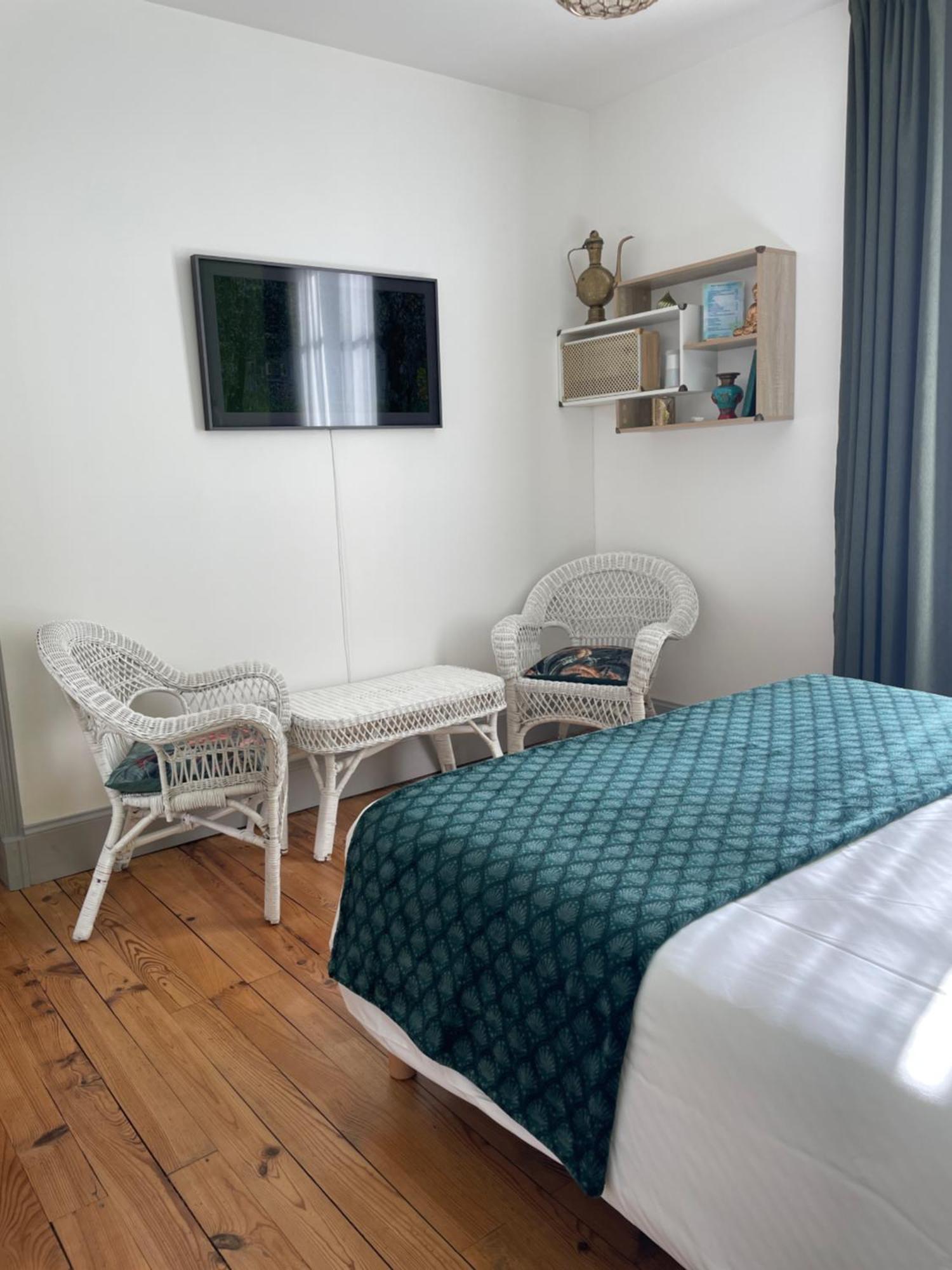 Mas Terre Chambres D'Hotes Lezoux Ngoại thất bức ảnh